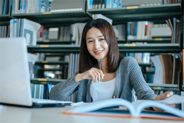 湖南省2025年的卫校读卫校有哪些专业 湖南省2025年的卫校读卫校有哪些专业