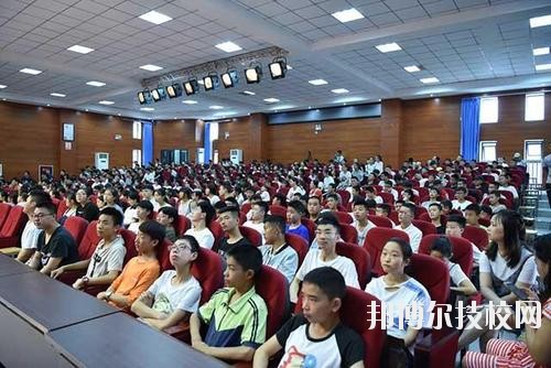 成都温江区燎原职业技术学校学校怎么样