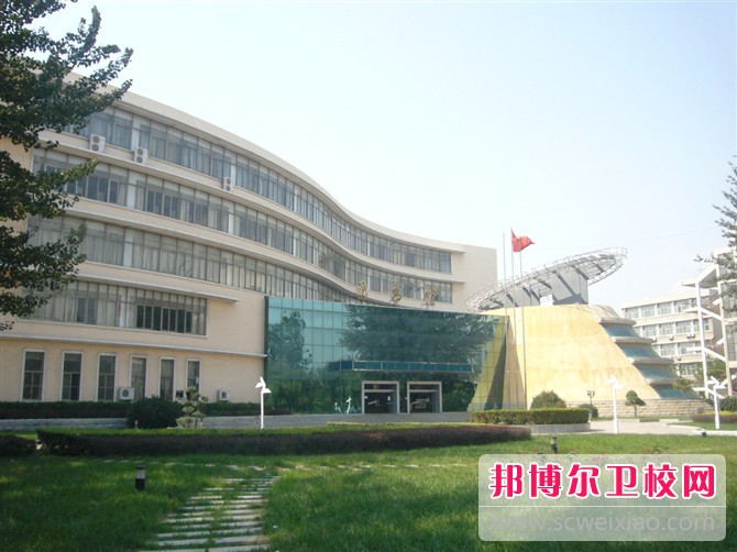 新乡医学院2020年招生办联系电话
