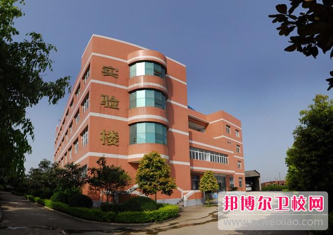 四川省南充卫生学校2020年有哪些专业