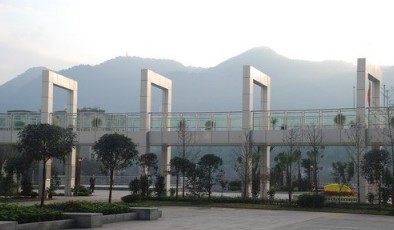 重庆市南岸区辅仁中学图片