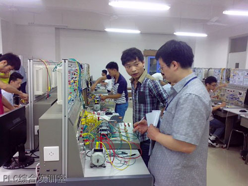 蓝山县职业中专学校