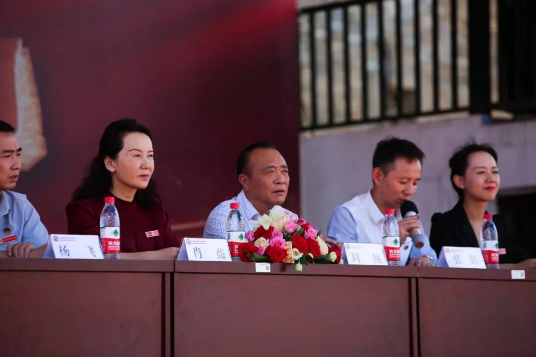 云南经贸外事学校