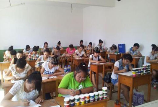 包头铁路技工学校